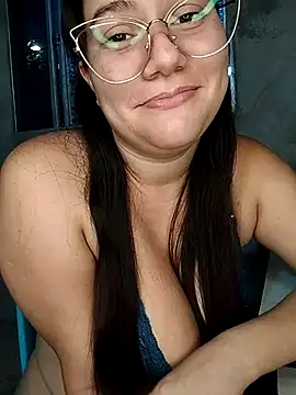 Snapshot of ariana_d20 chatting on October 2025 10:26:01 AM ariana d20 online show from October 2025 10:26:01 AM