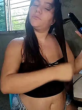 Snapshot of ariana_d20 chatting on October 2025 11:44:01 AM ariana d20 online show from October 2025 11:44:01 AM