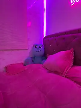 Snapshot of YovngBaby chatting on March 2026 04:34:02 AM YovngBaby online show from March 2026 04:34:02 AM