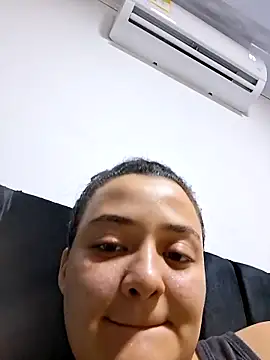 Liancy online show from October 2025 11:50:01 PM