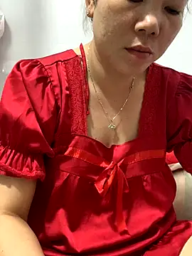 Baby-bigtits online show from November 2025 01:10:02 PM