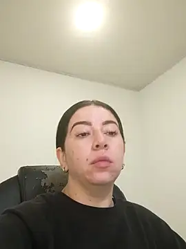 Im coco online show from November 2025 12:49:01 PM