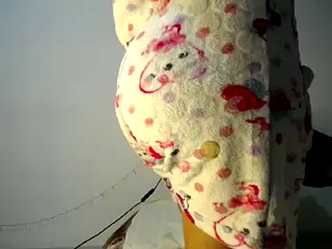 Snapshot of paty_suarez chatting on December 2024 02:20:02 AM paty suarez online show from December 2024 02:20:02 AM