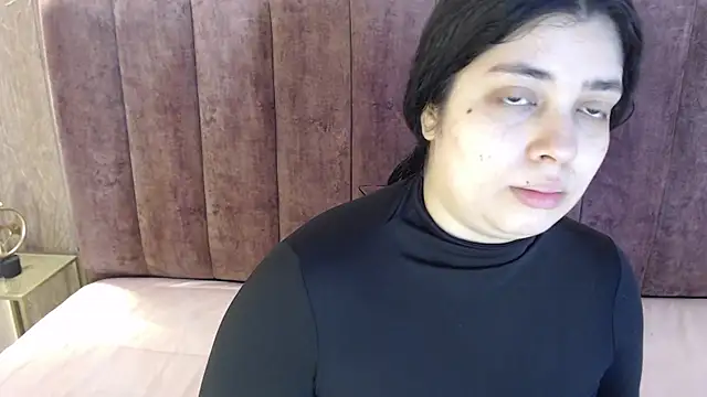 AgathaLynx online show from February 2025 11:41:02 AM