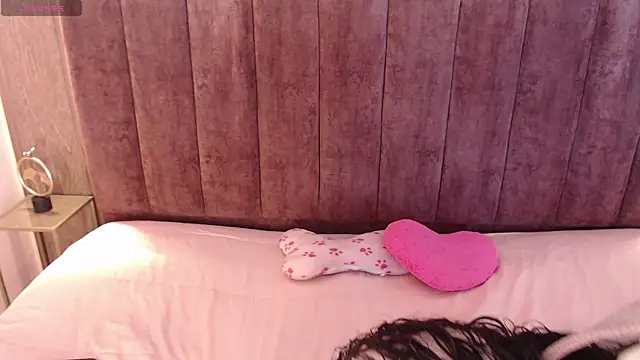 AgathaLynx online show from March 2025 11:39:02 AM