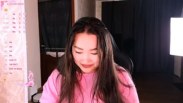 Snapshot of Erica_Wayne chatting on November 2025 07:44:02 AM Erica Wayne online show from November 2025 07:44:02 AM