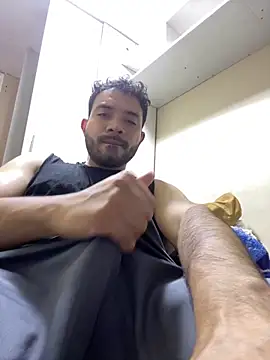 Snapshot of luisfer_98 chatting on April 2026 06:05:02 AM luisfer 98 online show from April 2026 06:05:02 AM