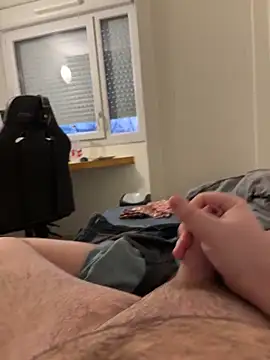 Snapshot of aquarium2345 chatting on February 2025 05:03:02 PM aquarium2345 online show from February 2025 05:03:02 PM