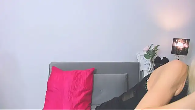 CrystalHotty online show from January 2025 04:22:02 PM