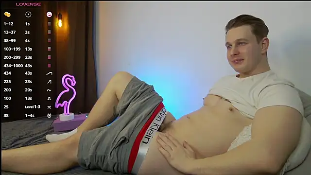 Snapshot of charlie_smiley chatting on March 2025 05:20:01 AM charlie smiley online show from March 2025 05:20:01 AM