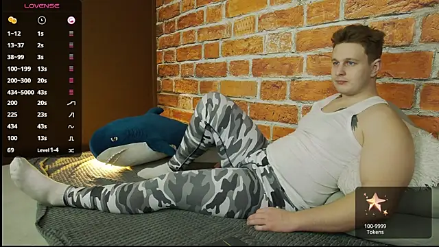 Snapshot of charlie_smiley chatting on December 2025 10:20:01 AM charlie smiley online show from December 2025 10:20:01 AM