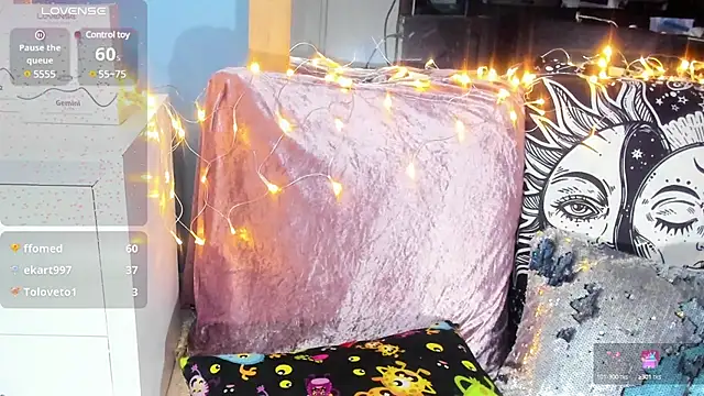 NinaInk online show from February 2025 03:00:01 PM