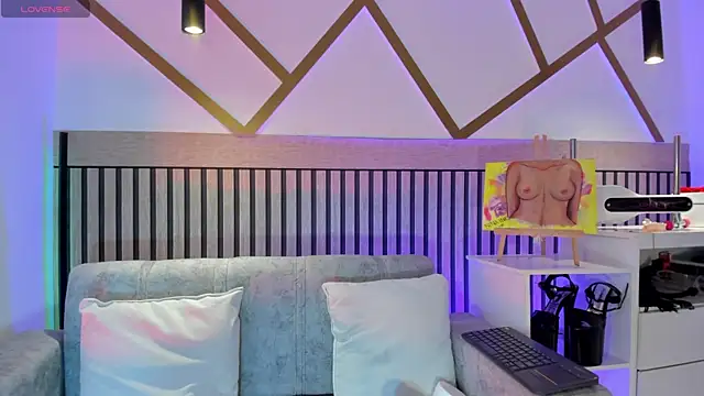 NinaInk online show from March 2026 04:12:01 PM