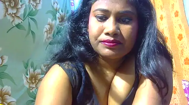 Snapshot of sexy_roma chatting on March 2025 01:34:01 PM sexy roma online show from March 2025 01:34:01 PM