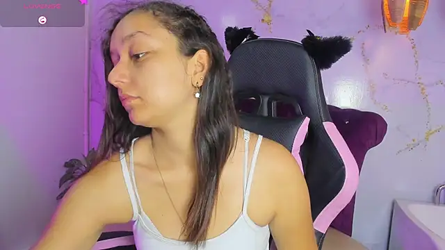 Snapshot of katy_sweet19 chatting on July 2026 10:40:01 AM katy sweet19 online show from July 2026 10:40:01 AM