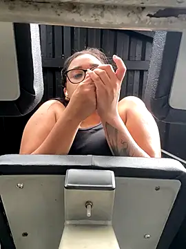 Snapshot of ElaEndez_ chatting on October 2025 08:28:02 PM ElaEndez  online show from October 2025 08:28:02 PM