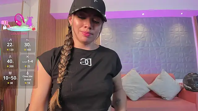 Alessia Taylorr online show from March 2025 06:04:02 PM