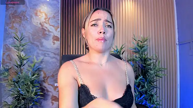 Alessia Taylorr online show from September 2025 12:32:01 PM