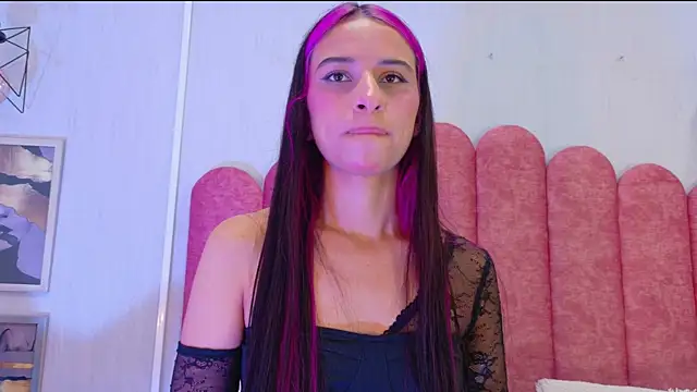 Snapshot of MeganBakerr_ chatting on October 2025 12:50:02 PM MeganBakerr online show from October 2025 12:50:02 PM