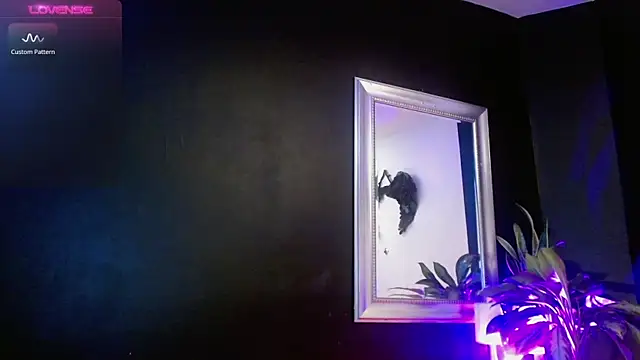 ValenGray online show from January 2025 04:03:01 AM