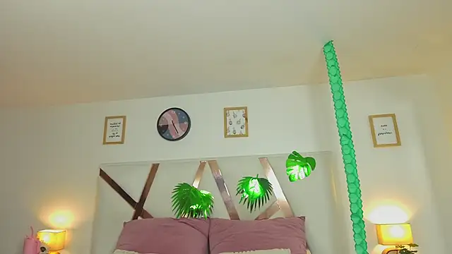 KendalMilleer online show from March 2025 11:16:01 AM