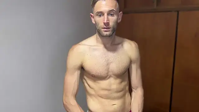 Snapshot of aquilesmade chatting on December 2024 12:07:01 AM aquilesmade online show from December 2024 12:07:01 AM