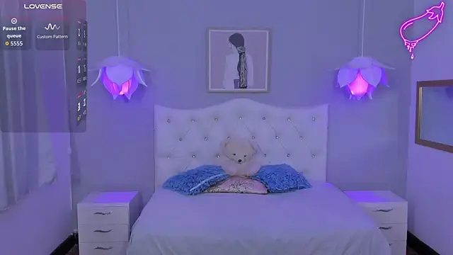 Lisa7 7 online show from October 2025 12:36:02 PM