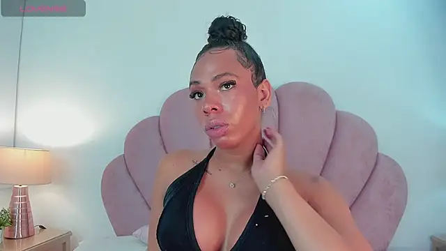 Nicole Paradise online show from March 2025 01:29:01 PM