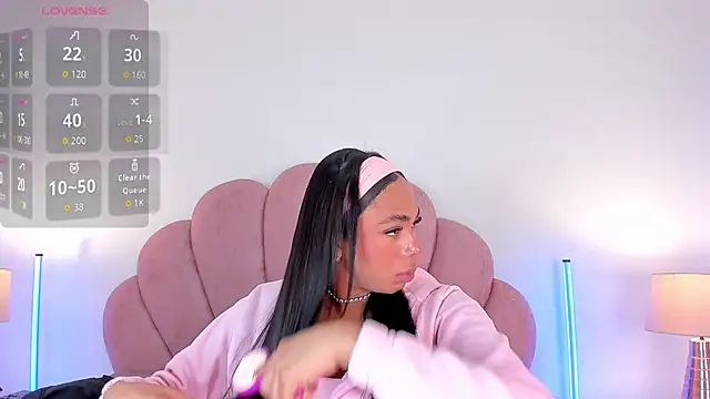 Nicole Paradise online show from February 2026 12:48:02 PM