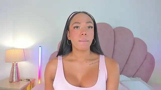 Snapshot of Nicole_Paradise chatting on March 2026 12:44:01 PM Nicole Paradise online show from March 2026 12:44:01 PM