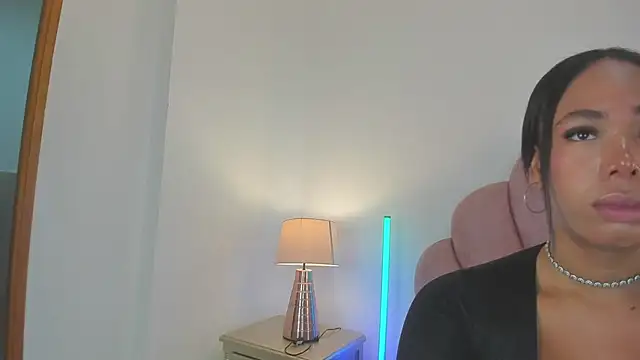 Snapshot of Nicole_Paradise chatting on March 2026 12:50:02 PM Nicole Paradise online show from March 2026 12:50:02 PM