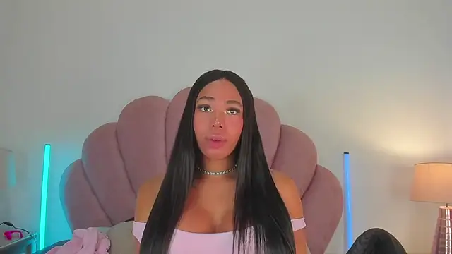 Snapshot of Nicole_Paradise chatting on April 2026 01:00:02 PM Nicole Paradise online show from April 2026 01:00:02 PM