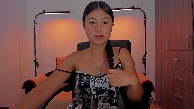 Snapshot of cloy_baby__ chatting on March 2025 12:04:02 AM cloy baby   online show from March 2025 12:04:02 AM