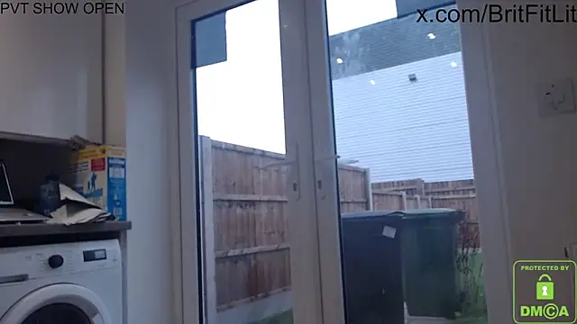 Snapshot of BritishHappyEnding chatting on January 2025 12:22:01 PM BritishHappyEnding online show from January 2025 12:22:01 PM