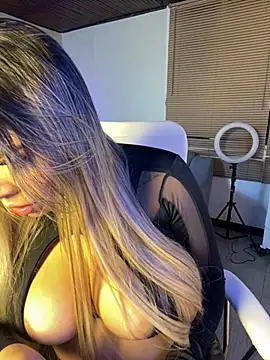 MiaWhitePink  online show from March 2025 08:32:02 AM