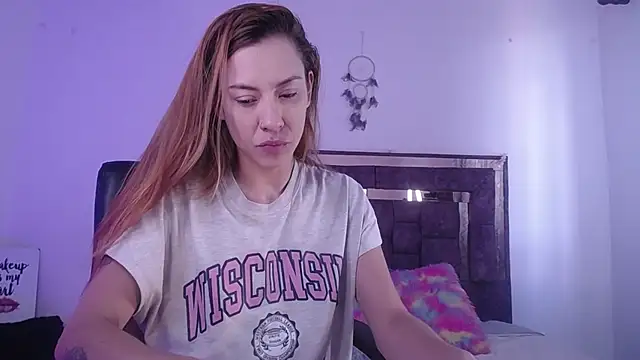 alejandrafitt online show from January 2025 08:43:02 PM