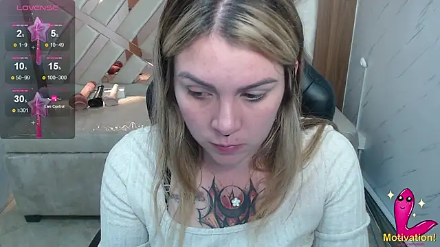 Snapshot of Paula_b_ chatting on June 2026 12:46:02 PM Paula b online show from June 2026 12:46:02 PM