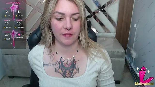Snapshot of Paula_b_ chatting on July 2026 12:53:02 PM Paula b online show from July 2026 12:53:02 PM