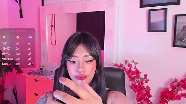 Snapshot of Akari1_Mischief chatting on April 2026 06:02:01 AM Akari1 Mischief online show from April 2026 06:02:01 AM