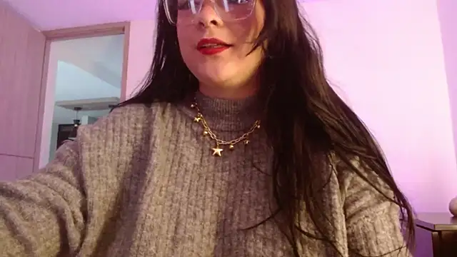 Snapshot of Layna_cold chatting on February 2026 12:45:01 PM Layna cold online show from February 2026 12:45:01 PM