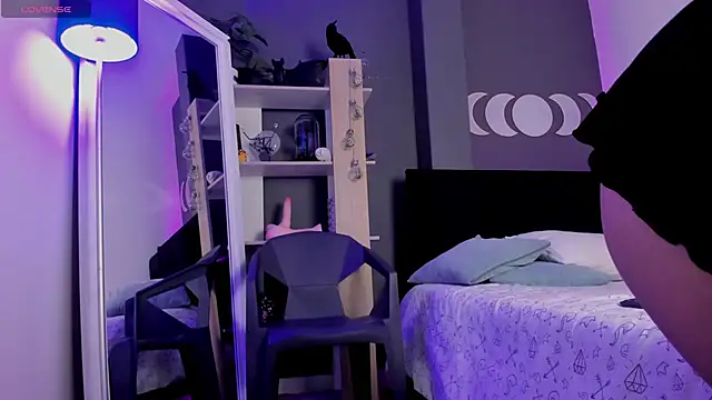 VioletPaket online show from February 2025 09:20:02 PM