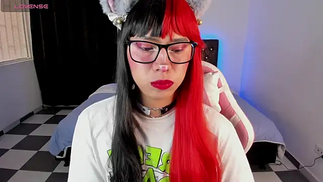 paula kawaiifu  online show from January 2025 05:23:01 PM