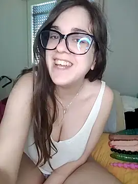 Snapshot of Miachan_LaGattinaVogliosa chatting on May 2026 02:01:02 PM Miachan LaGattinaVogliosa online show from May 2026 02:01:02 PM