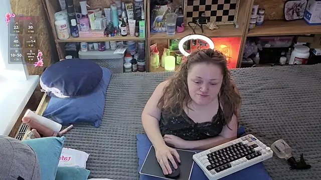 Snapshot of MiniNatalie chatting on April 2026 11:52:02 AM MiniNatalie online show from April 2026 11:52:02 AM