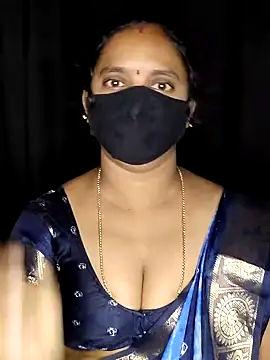 Snapshot of vintage-vibs chatting on December 2025 10:26:01 PM vintage-vibs online show from December 2025 10:26:01 PM