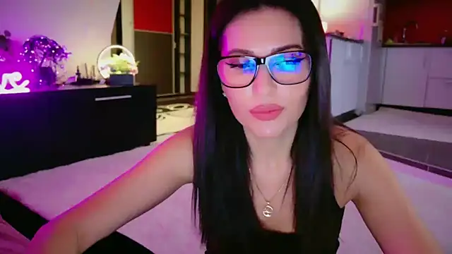 Snapshot of MissSmiley26 chatting on March 2026 09:21:02 PM MissSmiley26 online show from March 2026 09:21:02 PM