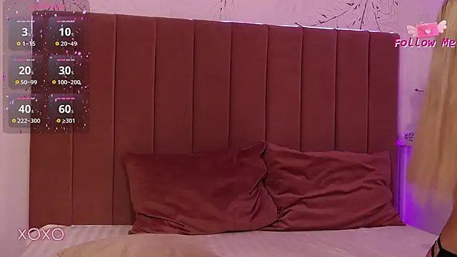 PinkySparks online show from October 2025 06:39:02 PM