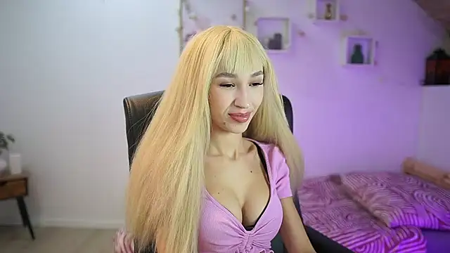 Snapshot of Amai__Liu chatting on November 2025 06:51:01 PM Amai Liu online show from November 2025 06:51:01 PM