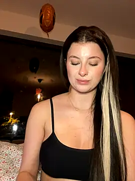 Mia-Minou online show from October 2025 12:11:02 AM