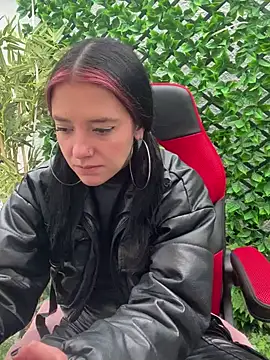 Isabella 21x online show from January 2025 03:30:02 PM